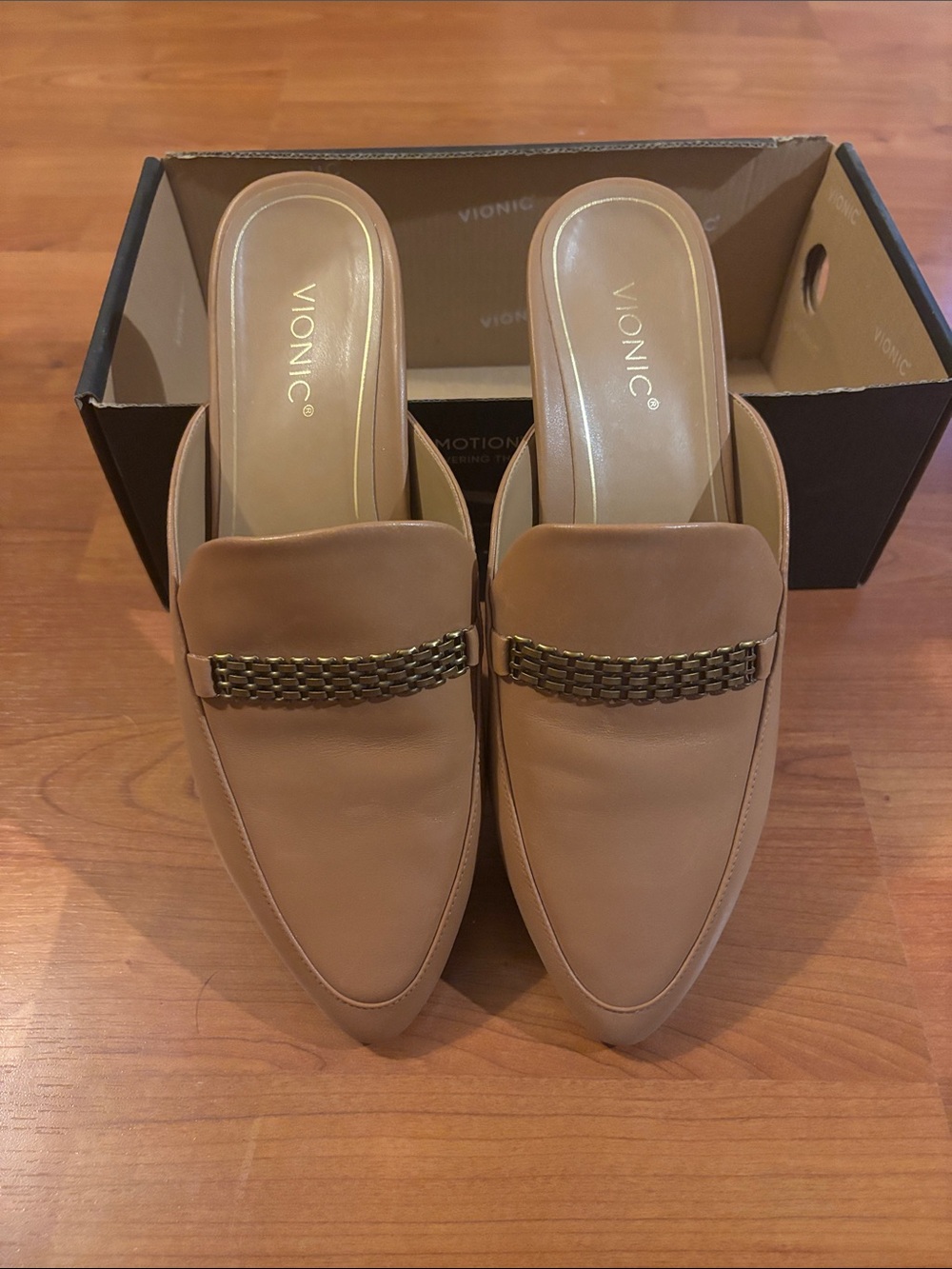 Vionic Camel/Tan Slip-On Mule with Gold Chain Accent